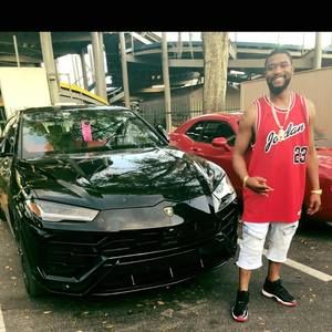 Meet your Posher, Derek